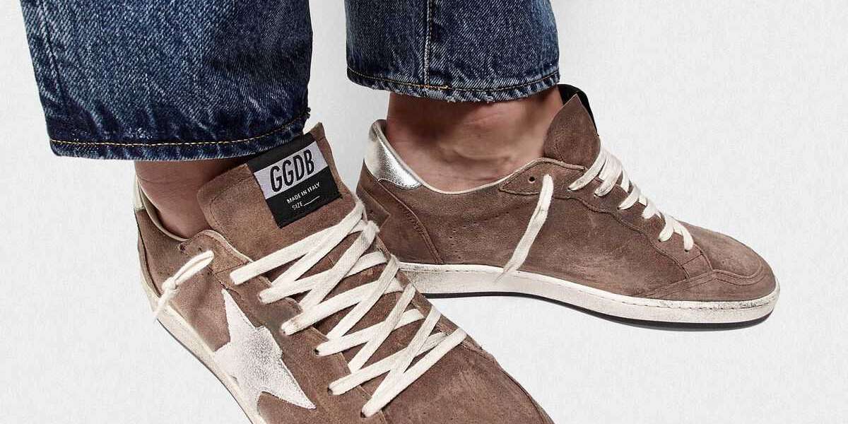 Golden Goose Bal Star dressed