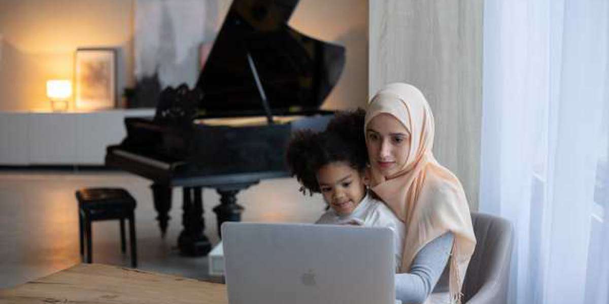 The Secret to Surviving Daylight Saving Time With Kids