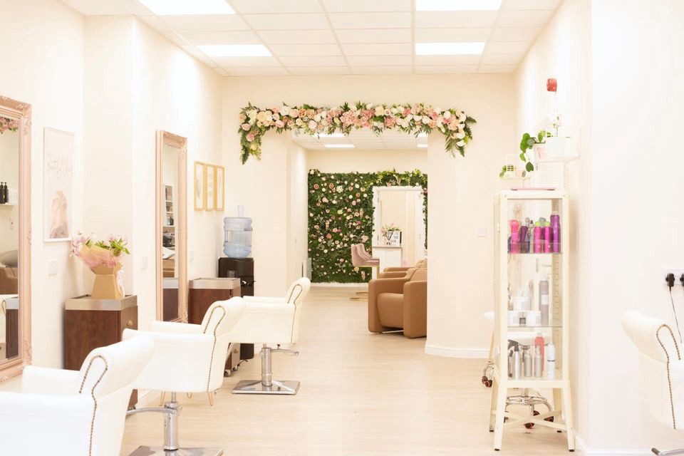 The Ultimate Guide To Finding The Right Beauty Salon | by Ultimate Beauty & Hair | Jun, 2022 | Medium