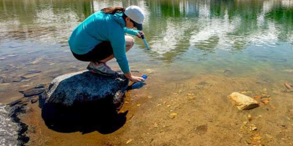 Advantages of a backpacking water purifier