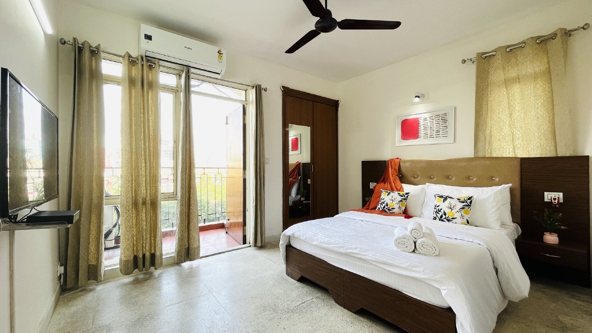 Book service apartments at the best rates in Gurgaon - serviceapartmentindelhi - Medium