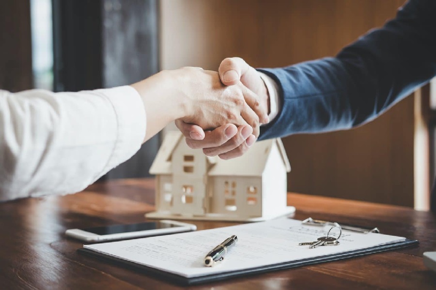 5 Qualities That Make You An Ideal Real Estate Agent - My Business Planet