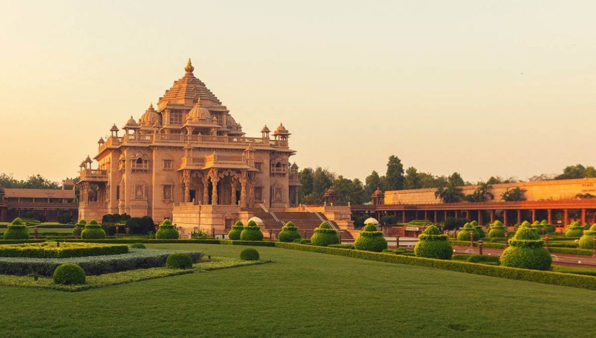 https://airlinerpro.com/etihad-airways/etihad-airways-ahmedabad-office/