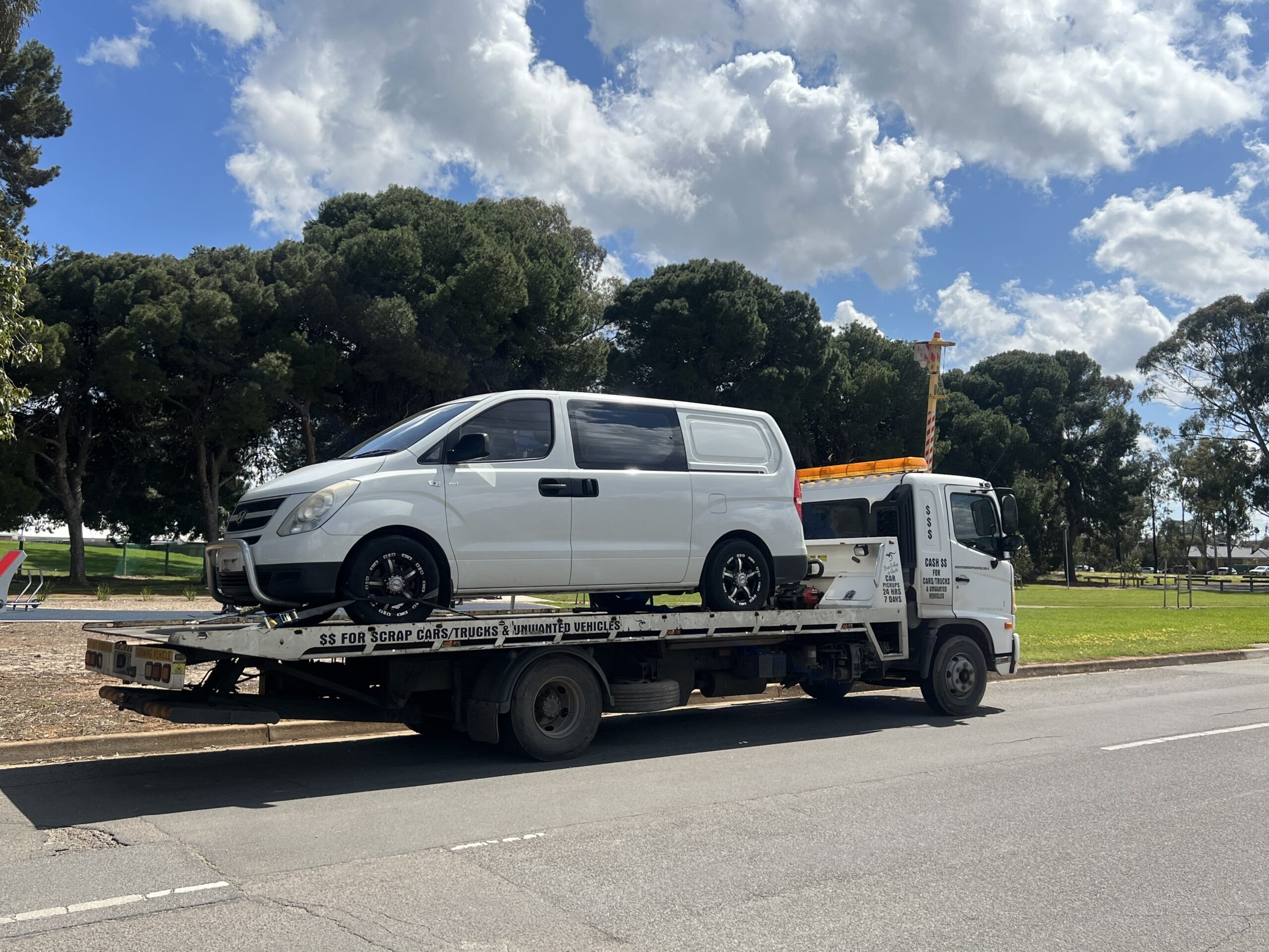 Free Up Space And Get Cash For Your Scrap Car By Unwanted Car Removal Service - Ad Auto Recycling