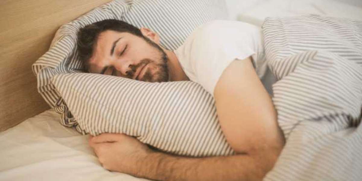 Sleeping Naked: The Science behind Regulating Body Temperature During Sleep
