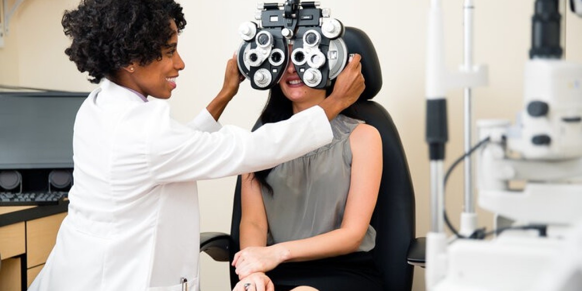What are the reasons to visit optometrist treatment?