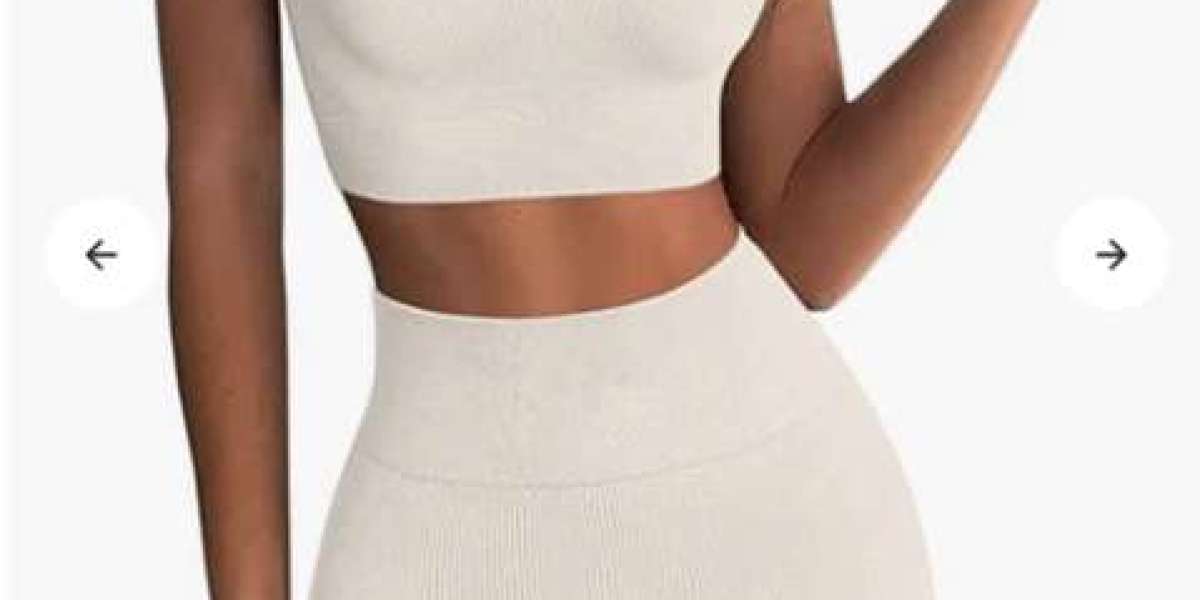 seamless crop top short set