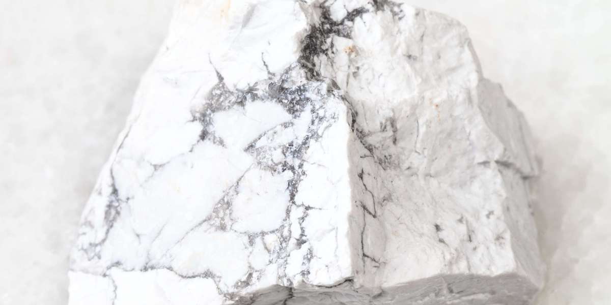 Howlite in Feng Shui: Enhancing the Energy of Your Home