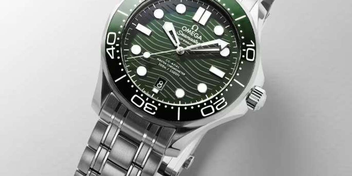 which definitely ups the sport vibe given off by this watch.