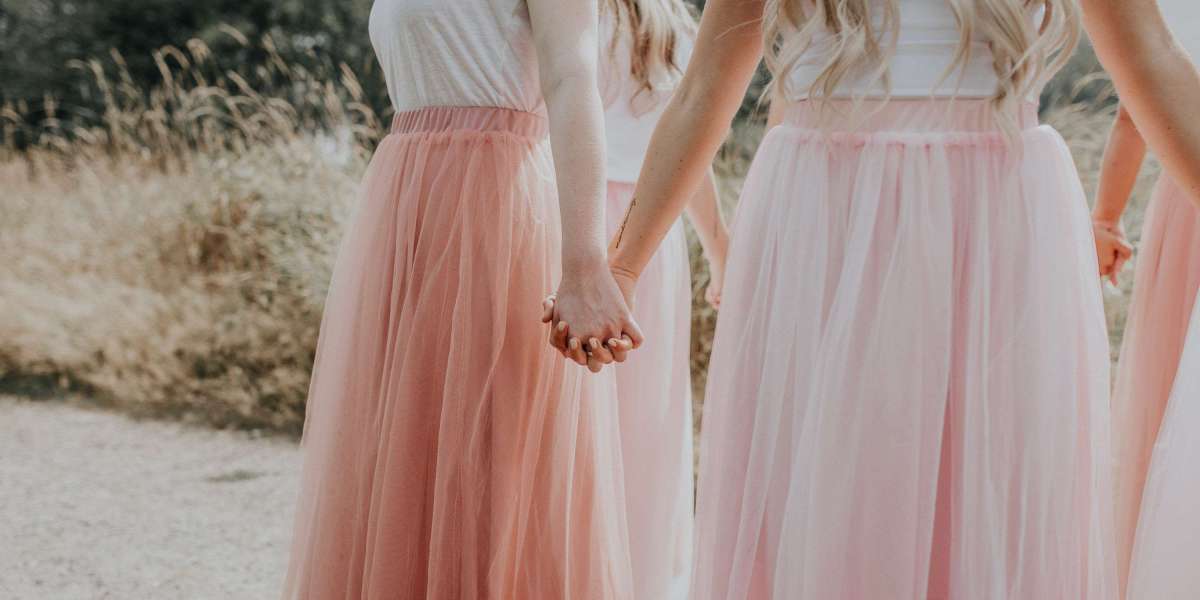 Pakistani Fashion: Speaking the Language of South-Asian Fashion