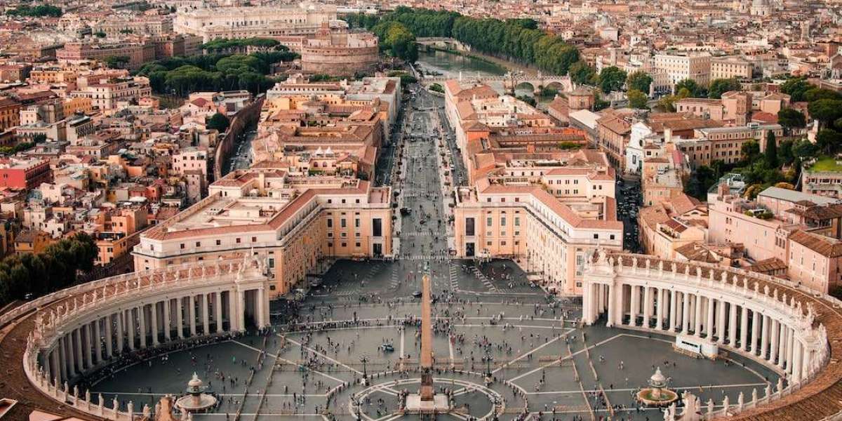 The BEST Time to Visit Rome (And The Season to Avoid!)