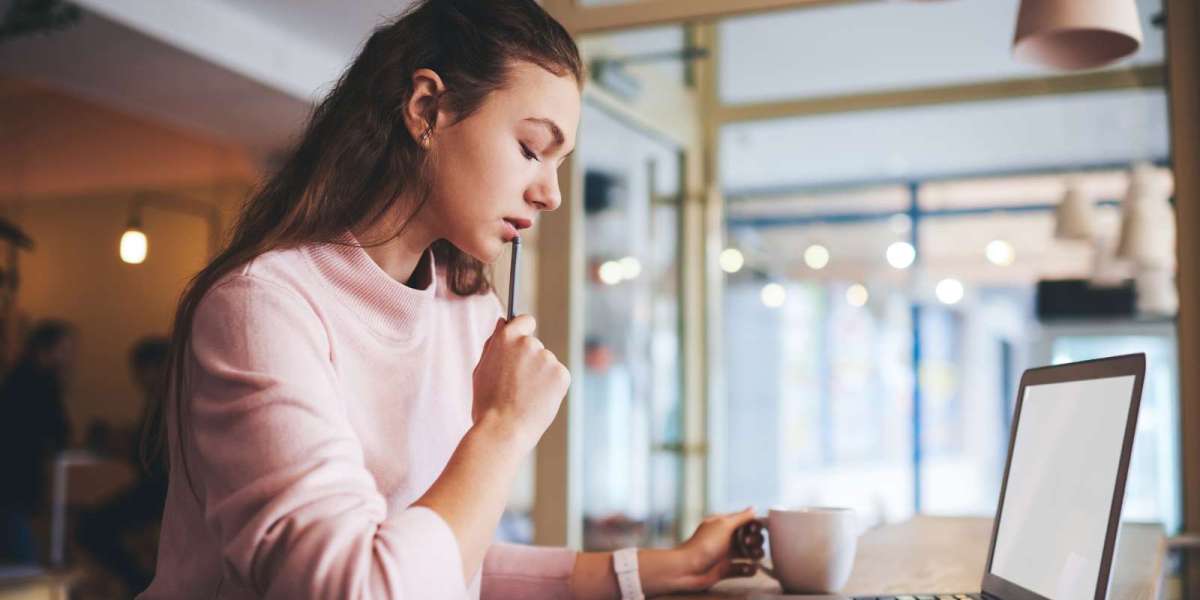 The Writing Revolution: Top 5 AI Tools for 2023-24