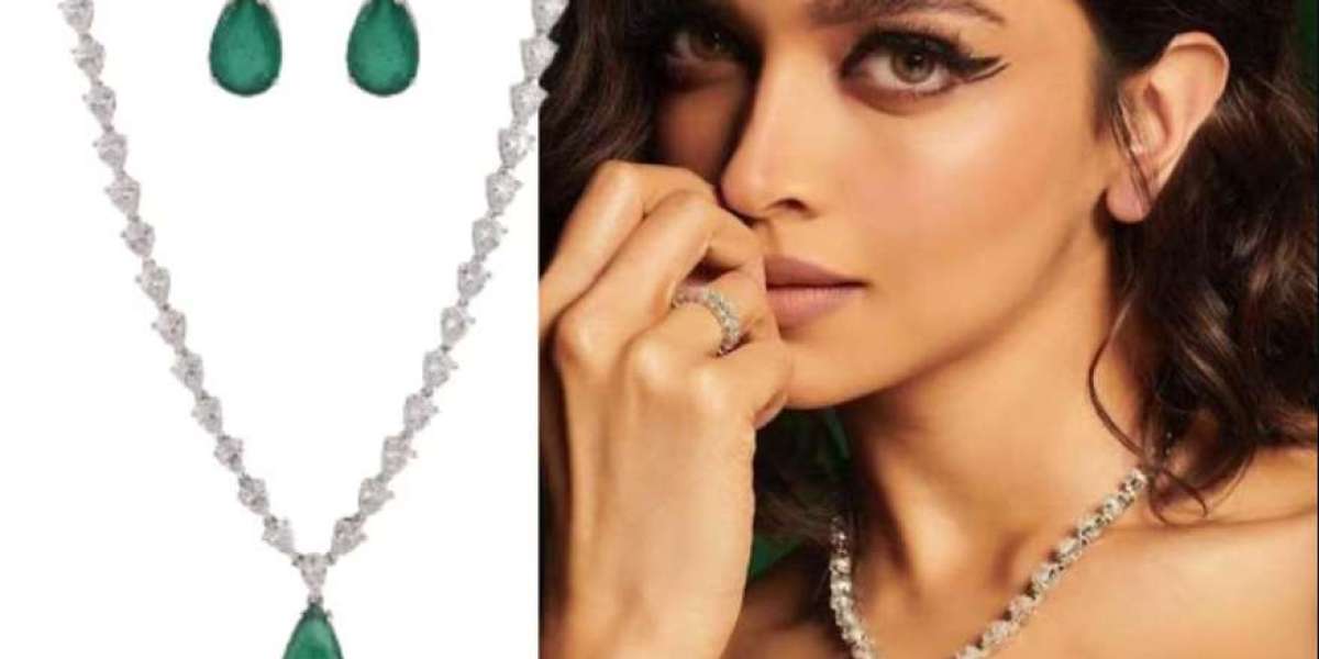 Deepika Padukone Jewelry Emerald Necklace Green