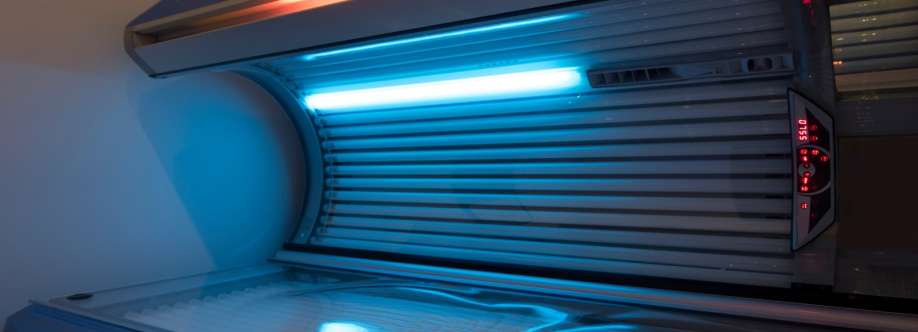 Hollywood Tans Cover Image