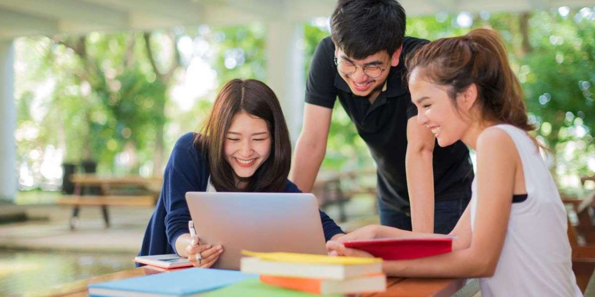 Understanding Rewards: The Impact of MEC Education