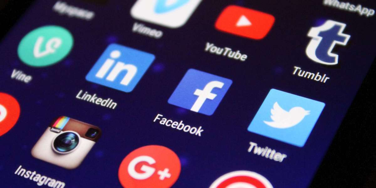 Exploring the Top Contender: The Cheap & Best SMM Panel in India