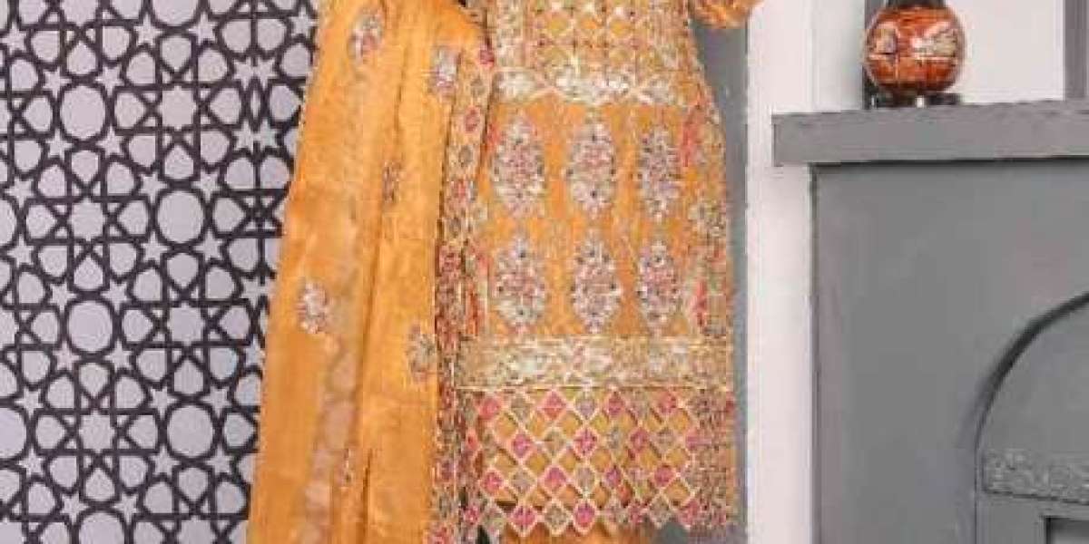 Captivating Styles of Pakistani Dresses