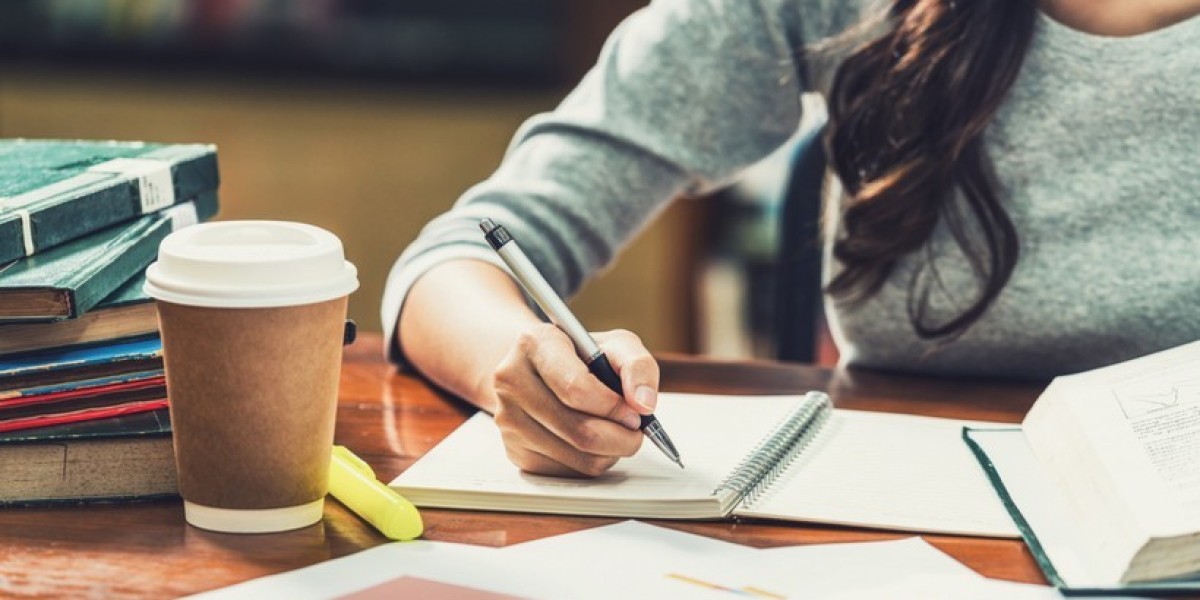 Navigating the Digital Realm: Mastering Online Classes with Expert Guidance