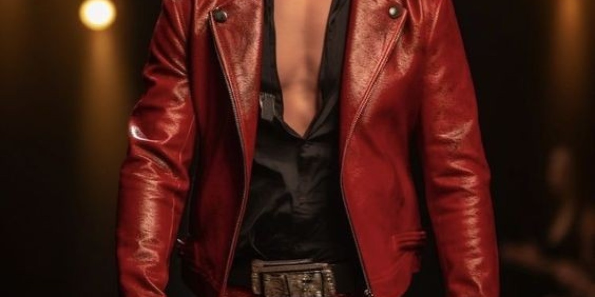 Top 5 Iconic Aviator Jackets Worn by Famous Pilots