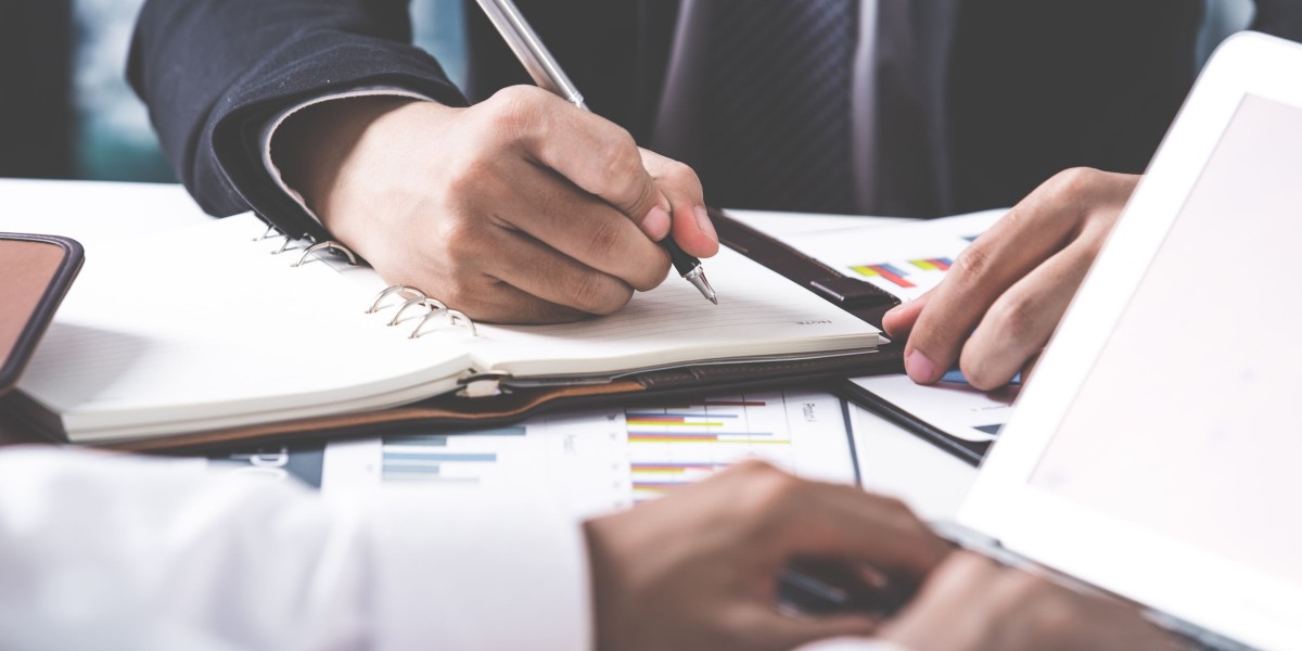 Bizop!: Navigating the Seas of Opportunities in Business and Careers