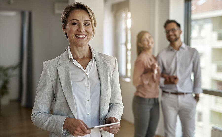 The Hallmarks of a Top-Tier Real Estate Agent - Newbuzzers