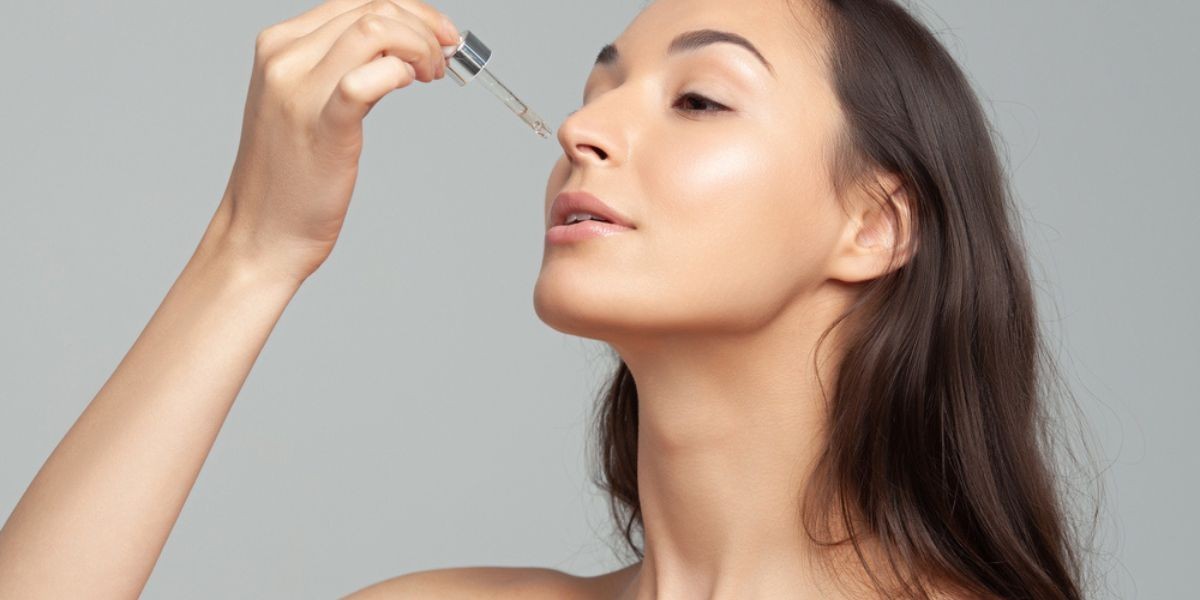 Achieve a Glowing with the Best Whitening Serum