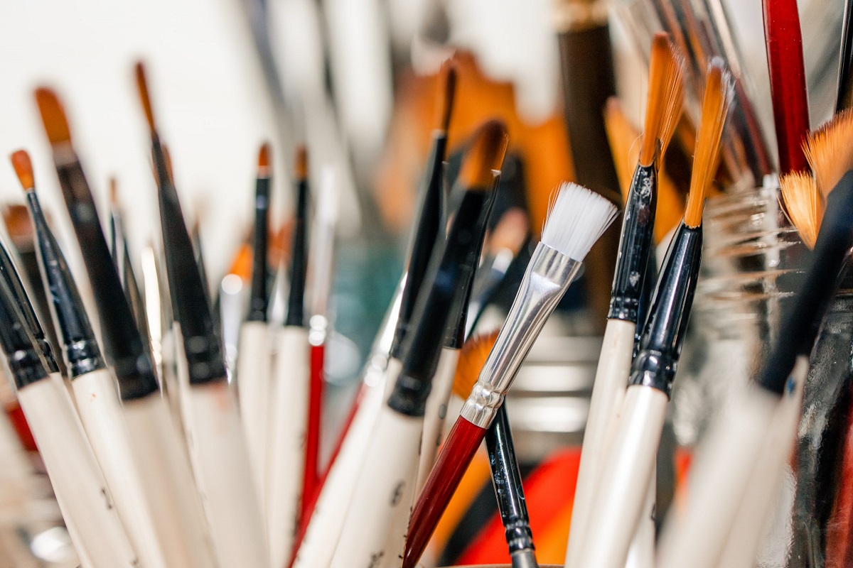 Painting 101: A Beginner’s Guide to Selecting the Right Brushes – Australian Guru