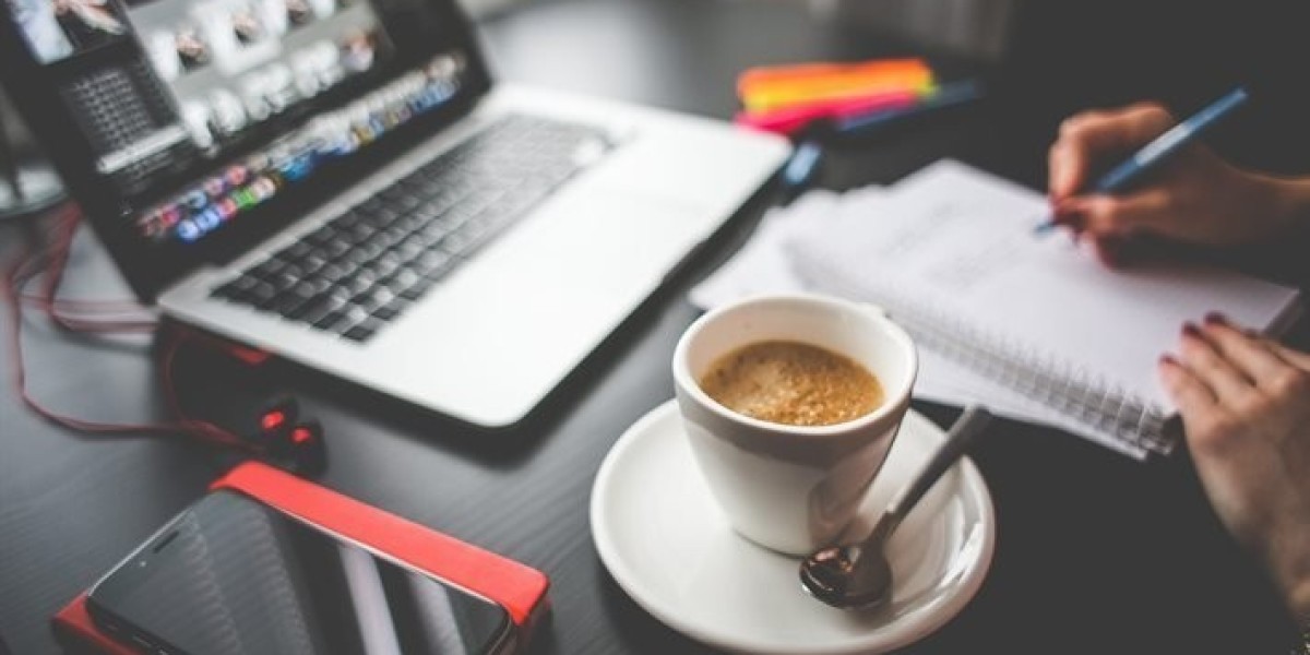 Navigating Academic Waters: A Comprehensive Look at PaperHelp.org Review on LinkedIn