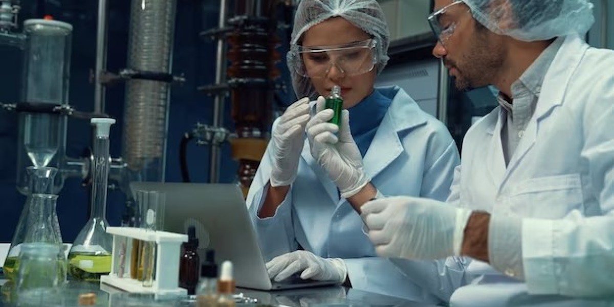 Pros and Cons of Pharmaceutical Contract Manufacturing