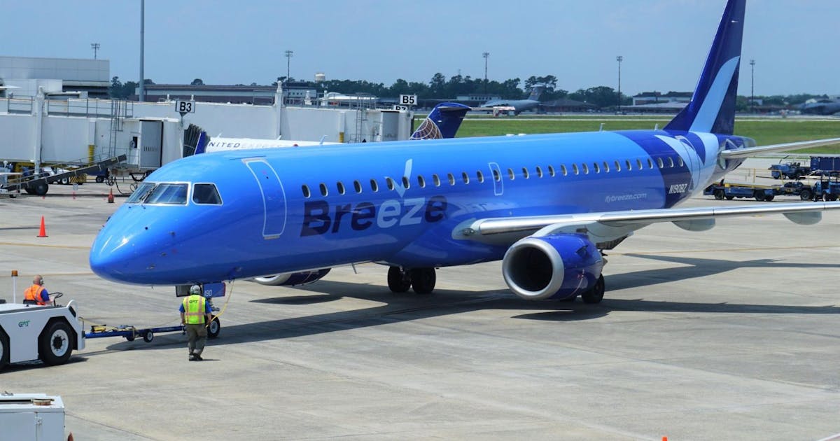 How do I speak to a live person at Breeze Airways?