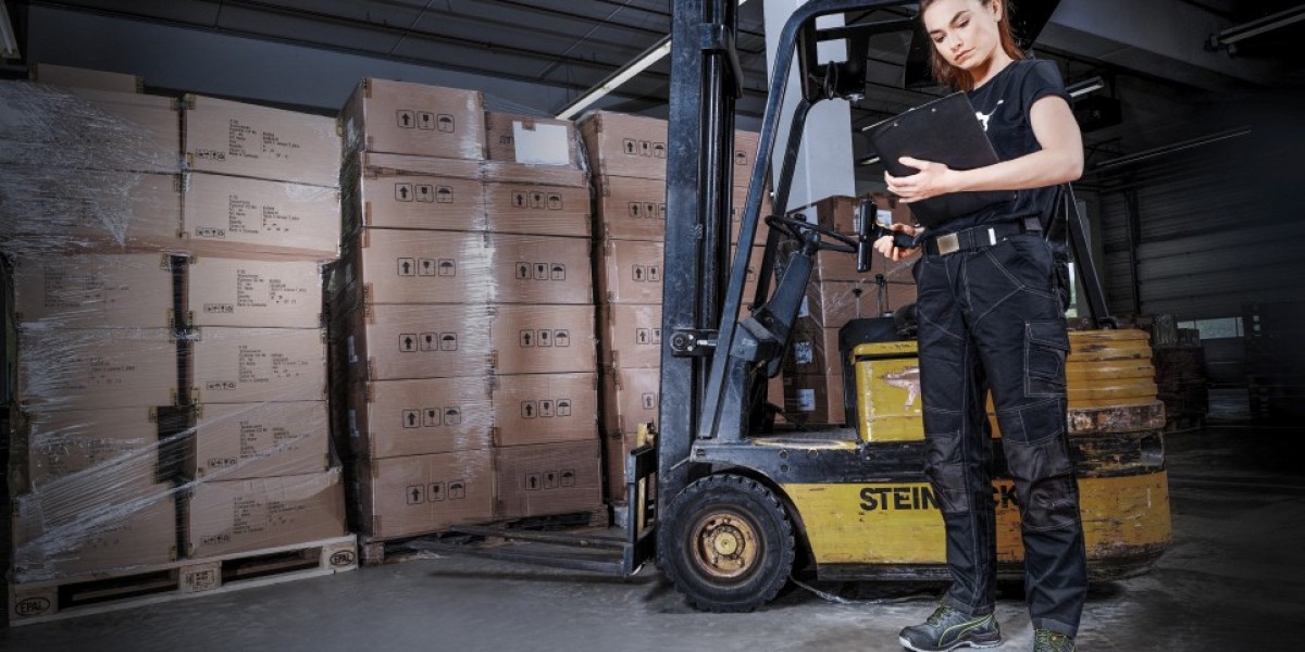The Ultimate Guide to Choosing Women's Safety Boots