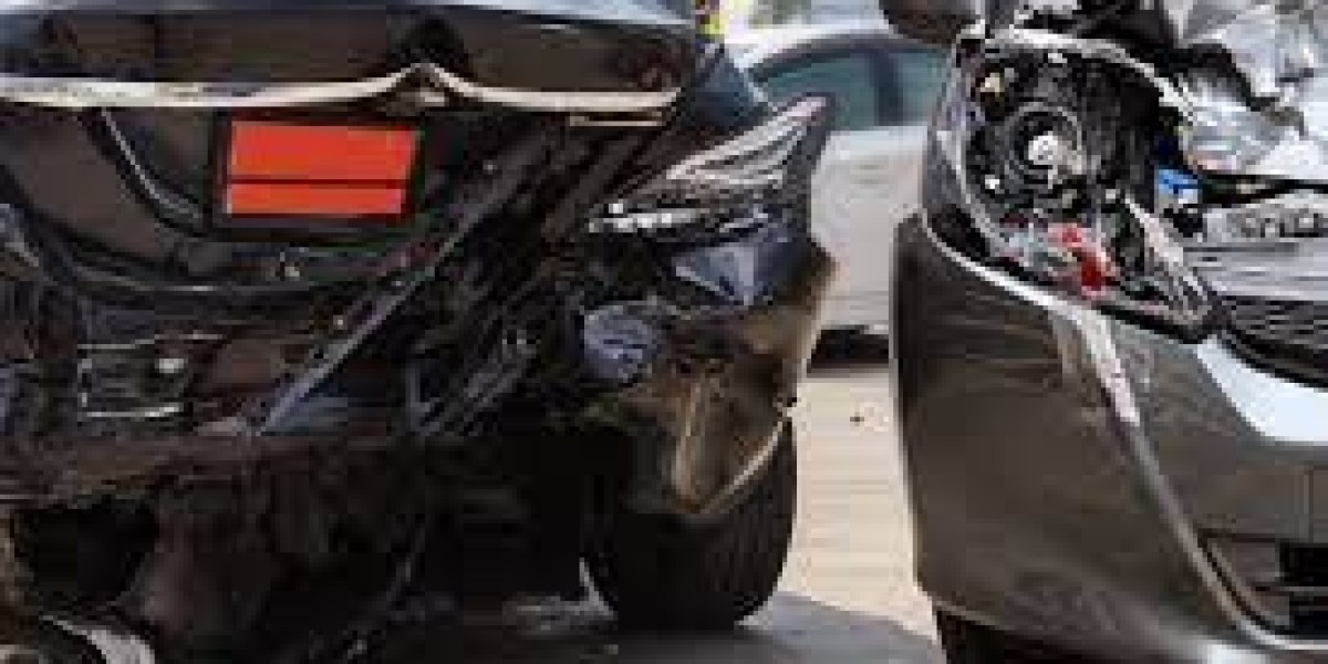 Navigating Legal Waters: The Role of Accident Lawyers in Seeking Justice