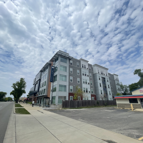 Campus Circle - Urbana Apartment Rentals | uhomes