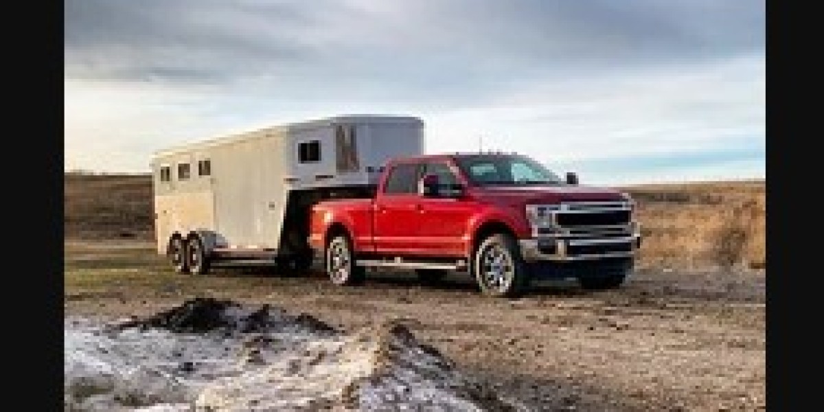 Maximizing Efficiency: The Fuel Tank Toolbox Combo in Fleet Management