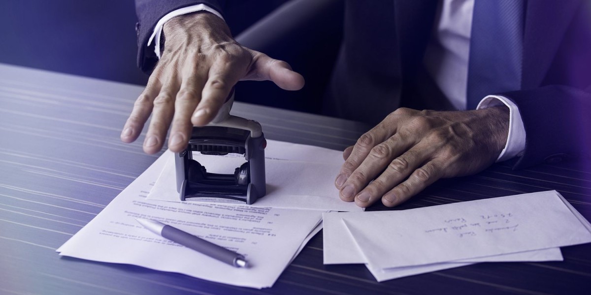 Deed Notary Service in Tyler, TX