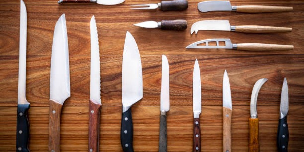 The Perfect Blend of Tradition and Innovation: Crafting Ulu, Paring, and Filet Knives for Discerning Chefs