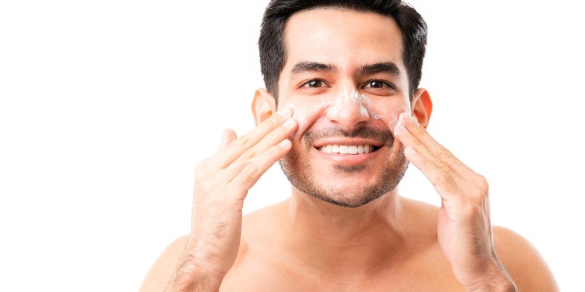 Flawless and Effortless: Achieving a Natural Glow with Moisturizing Face Tint