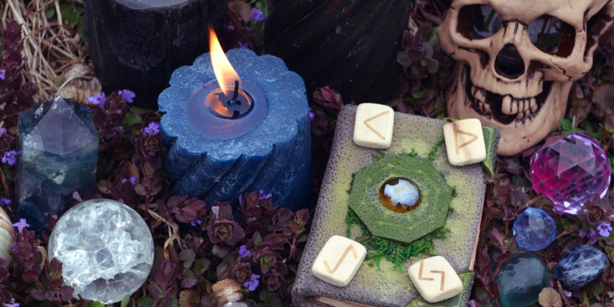 Ingredientes Esenciales para un Amarre de Amor Poderoso