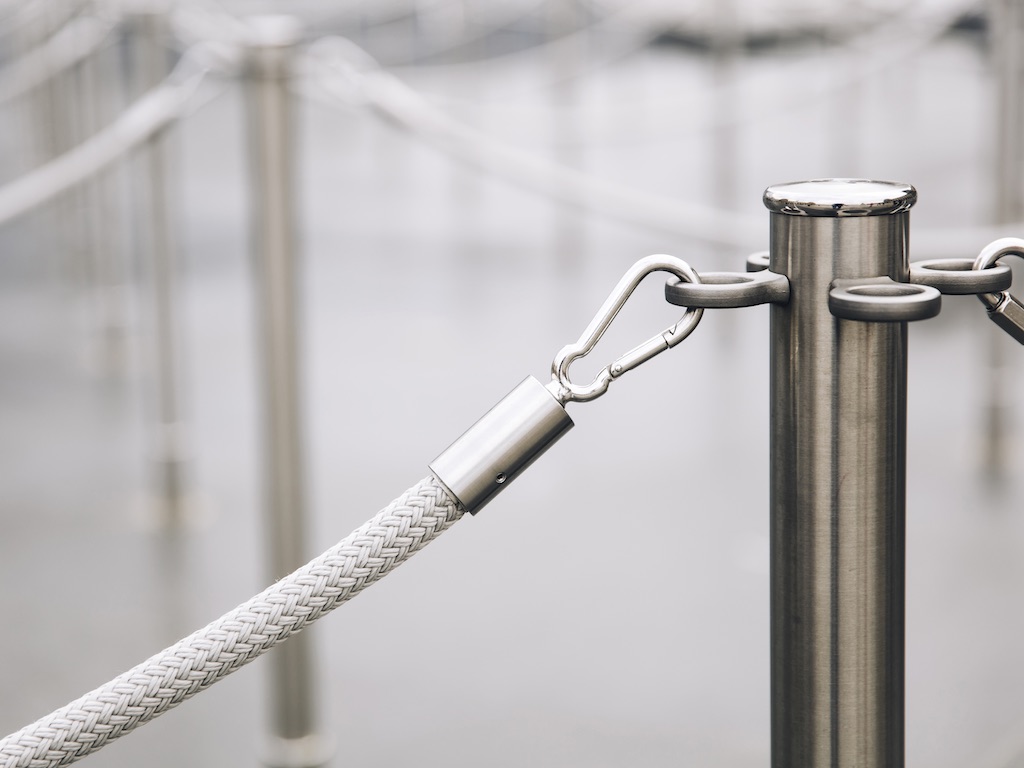 Advantages of Using a Rope Barrier at Your Next Event or Public Gathering