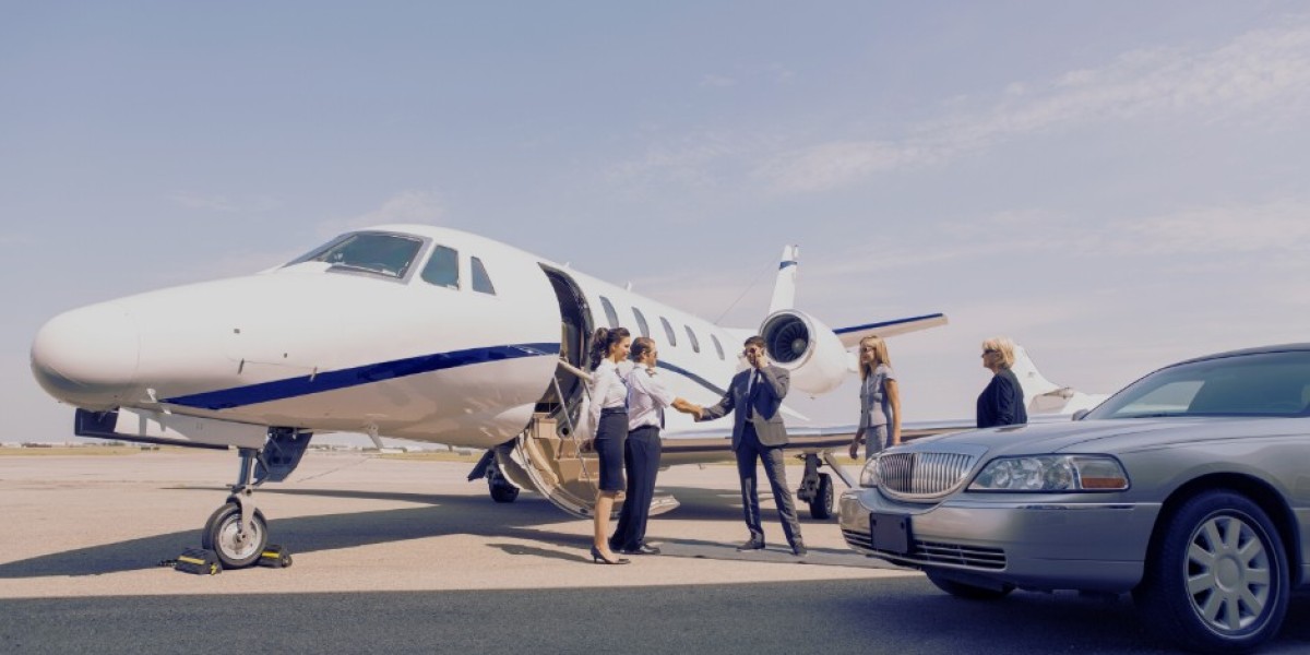 Luxury Travel Experience: Exploring New York City with Premier Limo Service