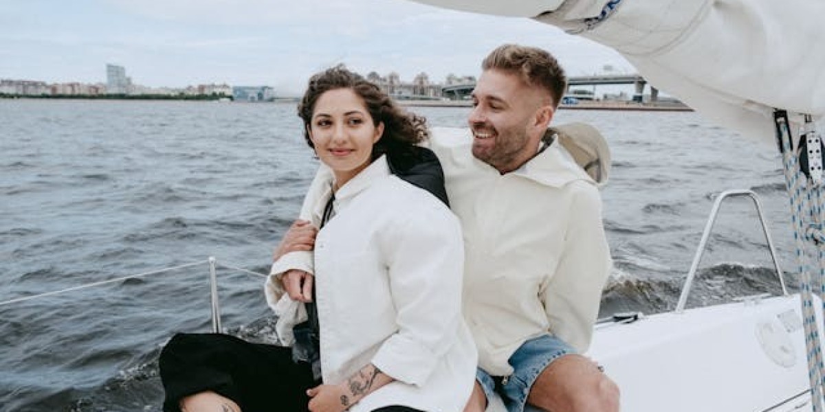 Ultimate Comfort: The Best Bimini Tops for Long Boating Trips