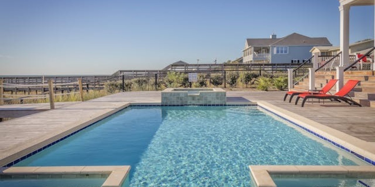 Expert Tips on Maintaining Your Saltwater Pool in Miami