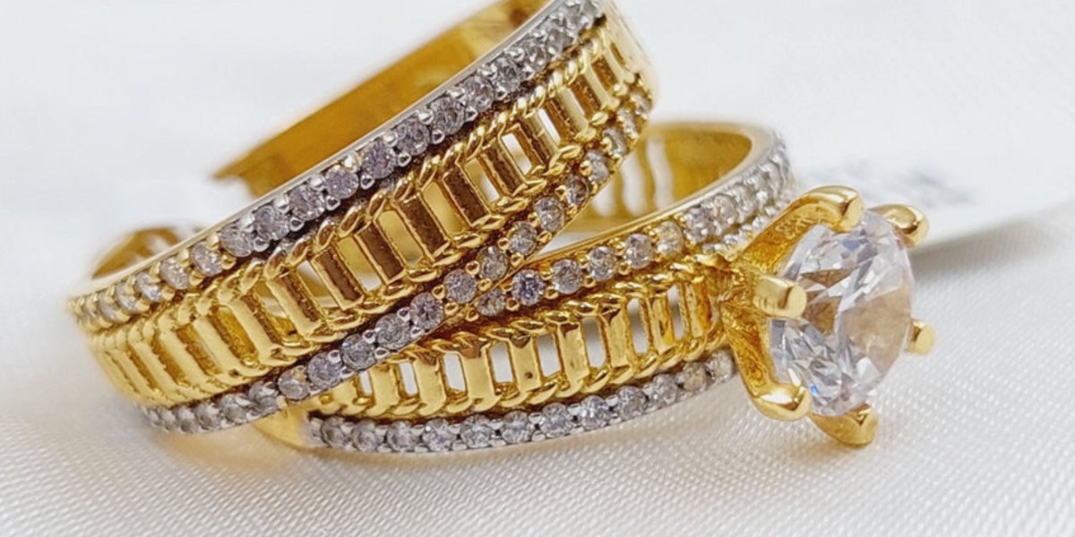 Gifting Gold: Why Lira Gold Rings Make Perfect Presents