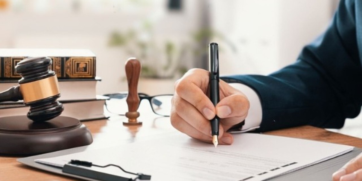 Mobile Notary Public in New Braunfels, TX