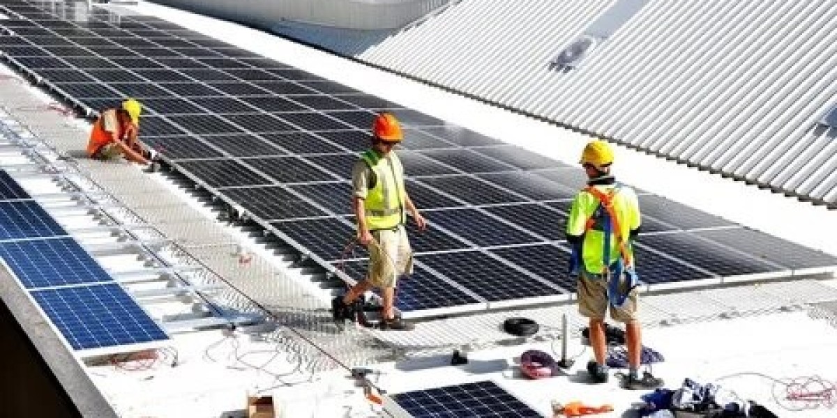 Harnessing the Power of the Sun: Commercial Solar with Lumenaus