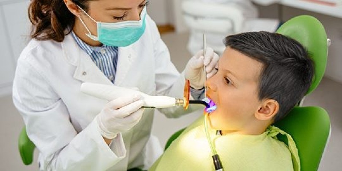 The Role of Nutrition in Maintaining Healthy Teeth: Advice from Quincy Dentists