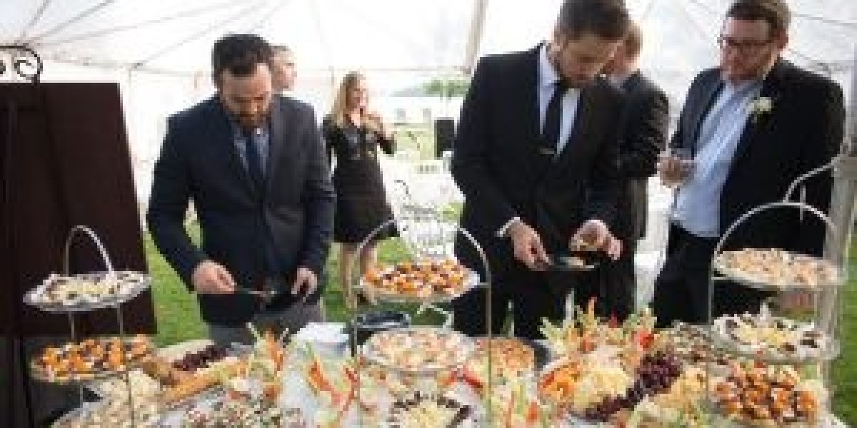What Are the Latest Trends in Wedding Catering?