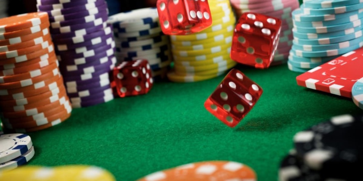Mastering the Art of Playing Online Slots