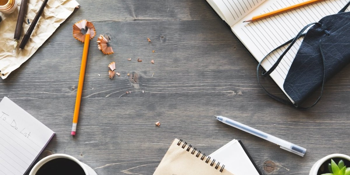 Engaging with Course Materials in Online Classes