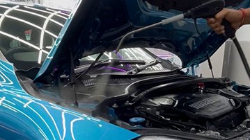 How steam car wash services in Delhi trumps tap water wash